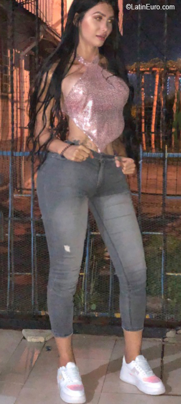 Date this charming Colombia girl Brihana from Medellín CO30791