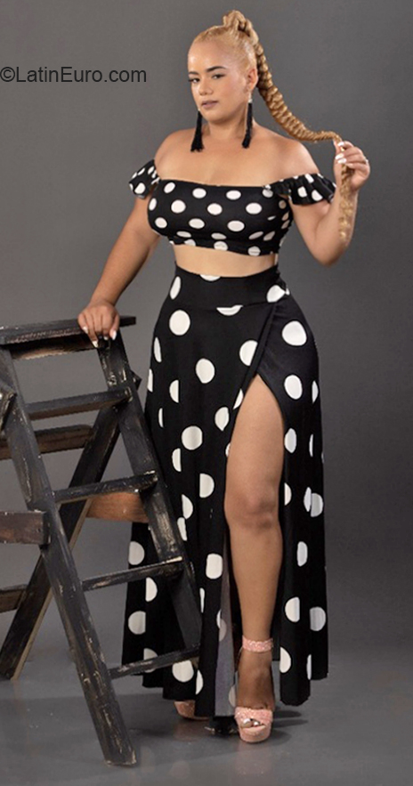 Date this funny Dominican Republic girl Massiel from Nagua DO40228