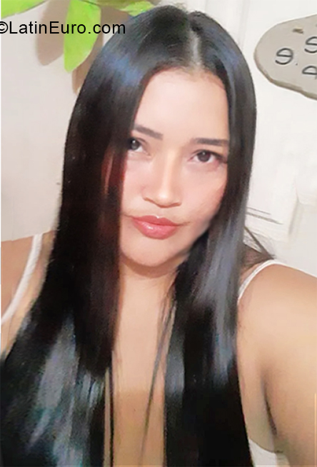 Date this tall Brazil girl Neuziane from Coari BR11474