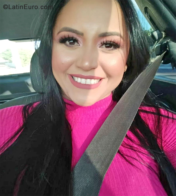 Date this sensual Brazil girl Fabricia from Caucaia BR11486