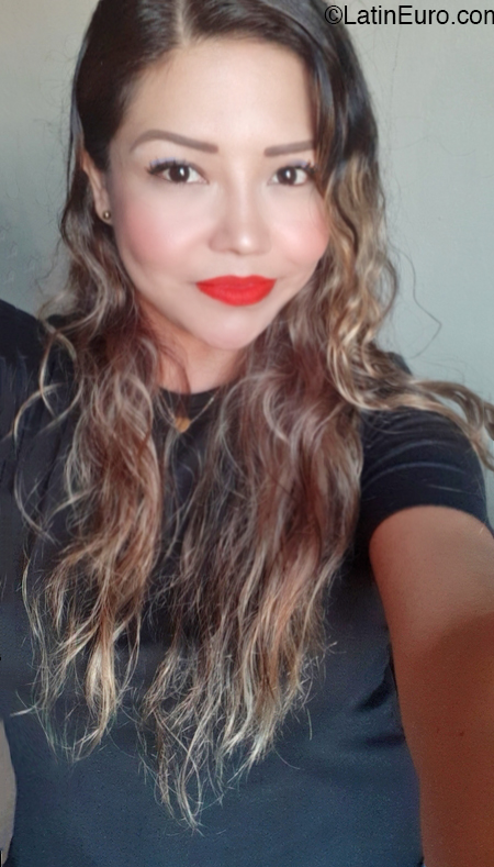 Date this stunning Mexico girl Deyanira from Tampico MX2497