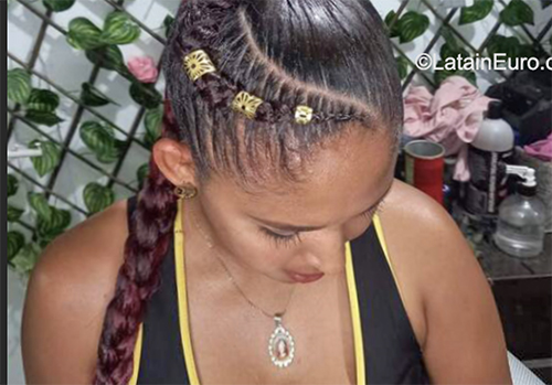 Date this voluptuous Italy girl Jeverlin from Napoli IT358