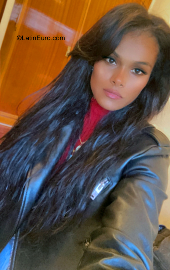 Date this charming Germany girl Sty from Berlin DE539