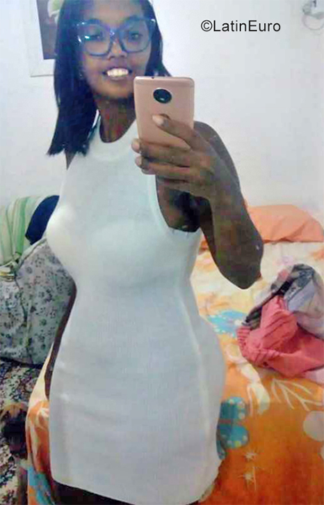 Date this hard body Brazil girl Lela from Recife BR11587