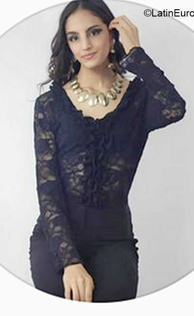 Date this sensual Venezuela girl MoonFlower from  VE4120