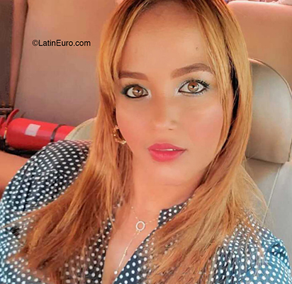 Date this pretty Dominican Republic girl Eliannis from Santo Domingo DO40495