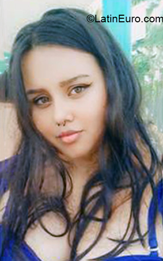 Date this good-looking Colombia girl Liseth from Neiva CO31357