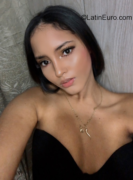 Date this fun Colombia girl Gabriela from Cali CO31364
