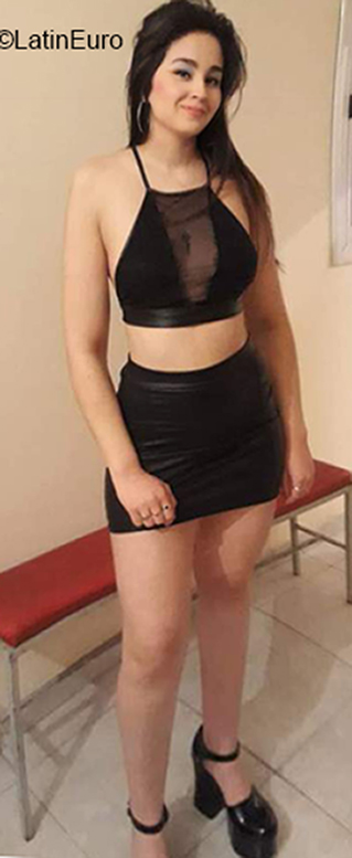 Date this stunning Argentina girl Mumi from La Rioja AR850