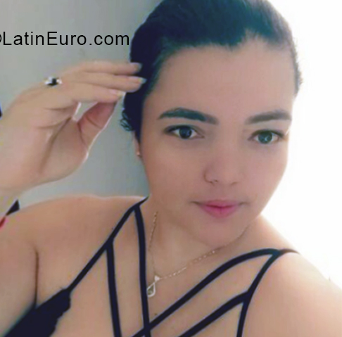 Date this pretty Colombia girl Erendida from Barranquilla CO31422