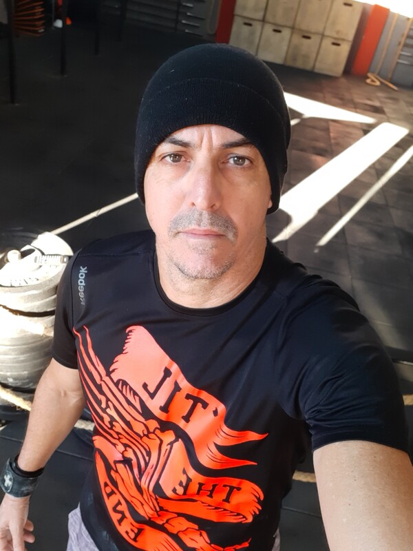 Date this hard body Brazil man Luiz from Bom Jesus Do Norte BR11720