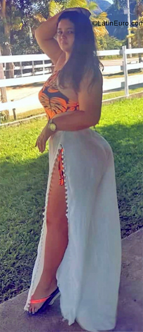 Date this passionate Brazil girl CAMILA from Rio de janeiro BR11724