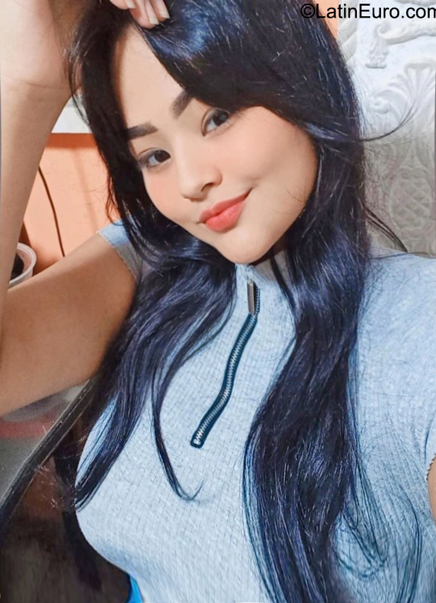 Date this exotic Colombia girl Liliana from Barranquilla CO31540