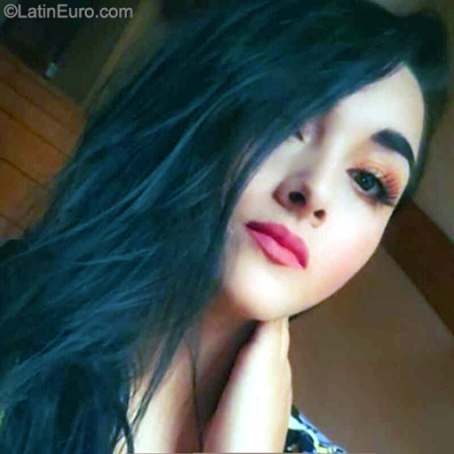 Date this beautiful Colombia girl Sandra from MANIZALES CO31541