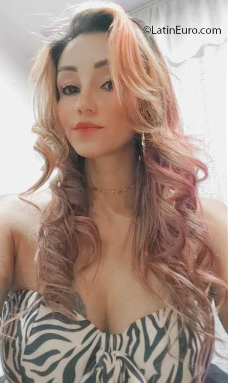 Date this lovely Colombia girl Monica from Bogota CO31629