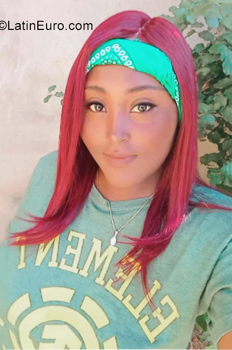 Date this hot Chile girl Dayan from Linares CL336