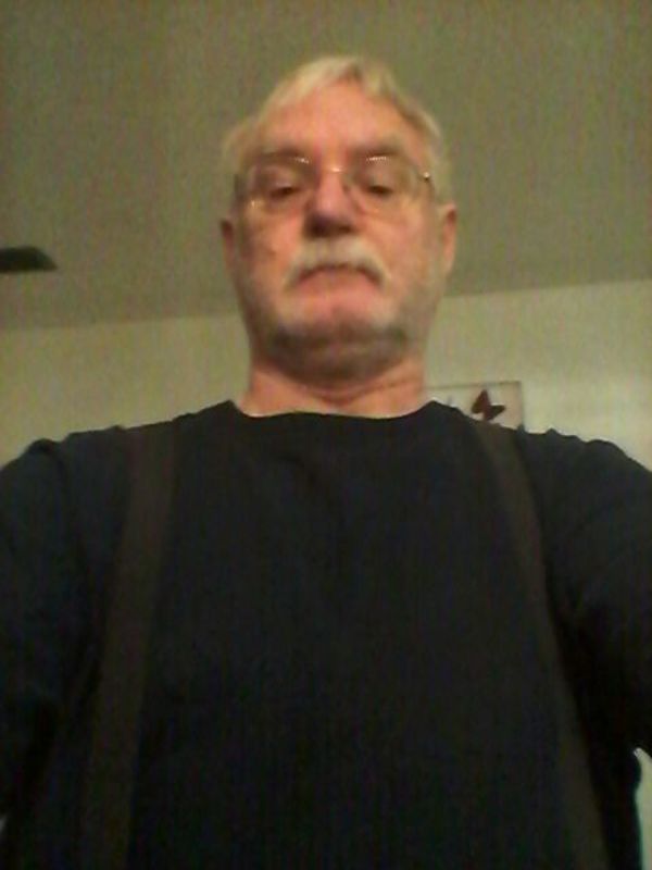 Date this gorgeous Canada man Michael from Vancouver CA872