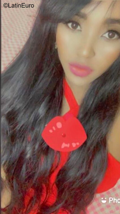 Date this passionate Dominican Republic girl Monica from Santo Domingo DO40888