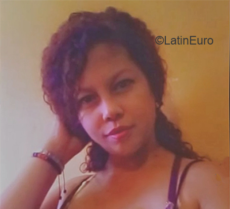 Date this hard body Colombia girl Barbara from Cucuta CO31871