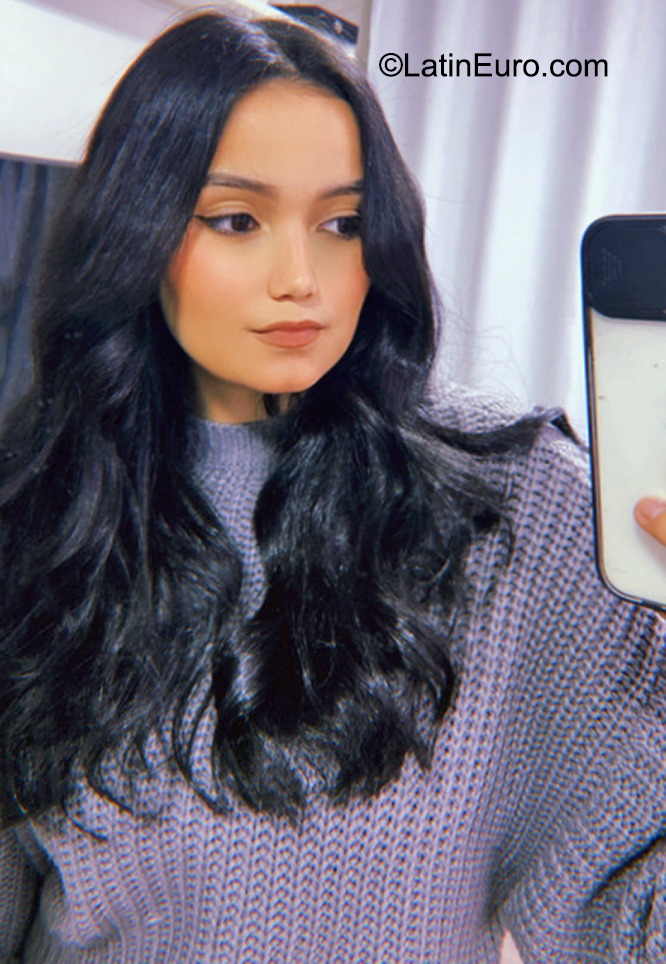 Date this stunning Brazil girl Stefane from Belo Horizonte BR12004