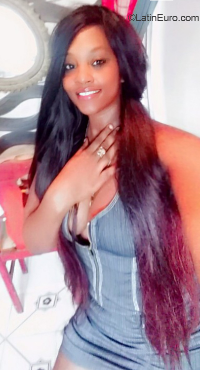 Date this sultry Dominican Republic girl Ana from La Romana DO40938