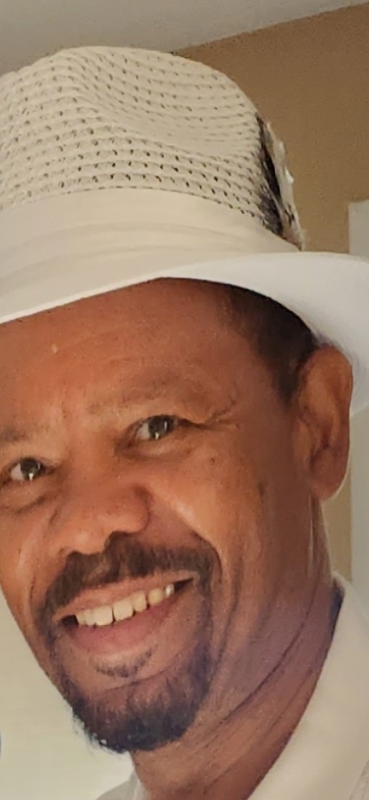 Date this nice looking United States man Melvin from Las Vegas US21819