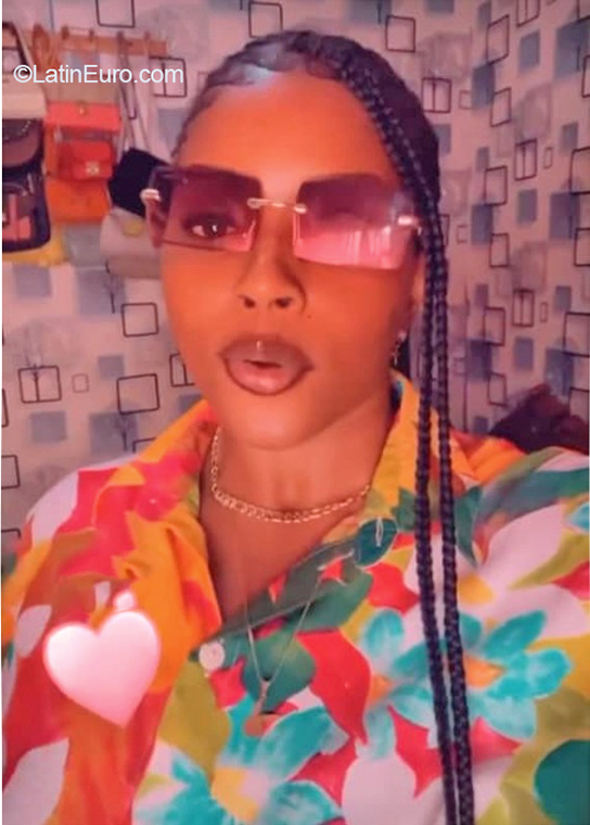 Date this nice looking United States girl Lean from New Milford US21851