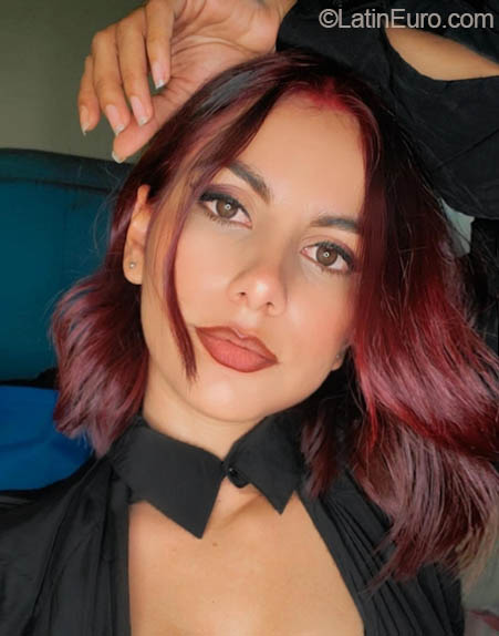 Date this delightful Honduras girl Elizabeth from Tegucigalpa HN2952