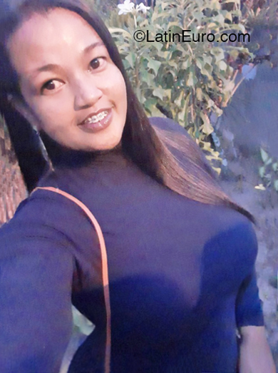 Date this funny Brazil girl Virginia from Ilheus BR12230