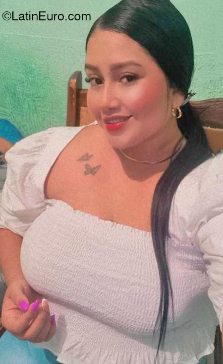 Date this georgeous Venezuela girl Fabiola from Maracaibo VE4307