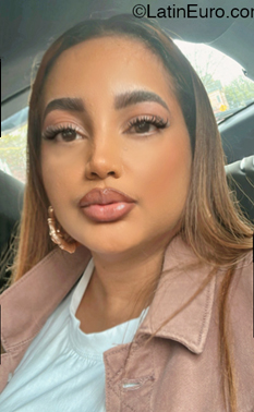 Date this sensual United States girl Cataleya from New York US22121