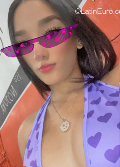 Date this charming Dominican Republic girl Gata from Santo Domingo DO44909