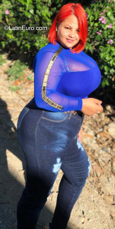 Date this tall Dominican Republic girl Rafelinala from Santiago DO45053