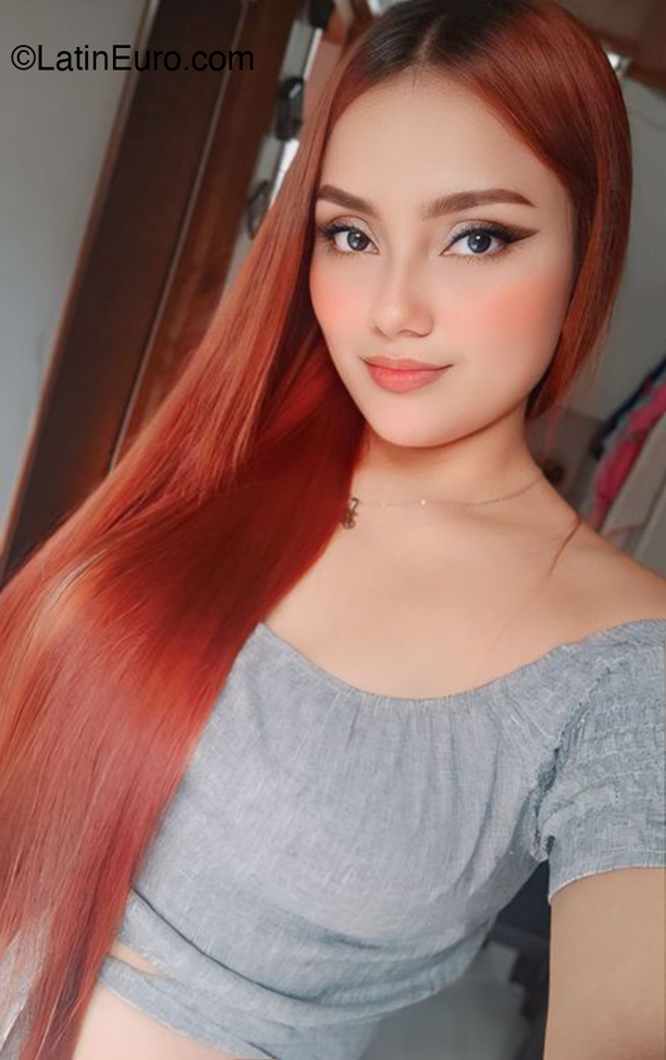 Date this good-looking Colombia girl Yerli from Bogota CO32326