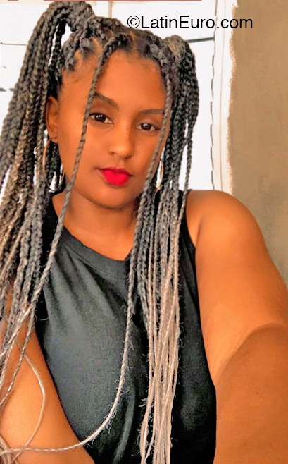 Date this attractive Dominican Republic girl Yermi from Las Matas De Santa Cruz DO56078