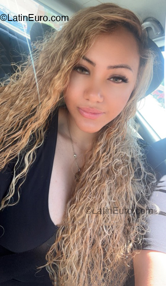 Date this lovely Spain girl Paola from Madrid ES825