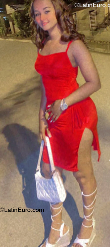Date this athletic Dominican Republic girl Yessica from María Trinidad Sanchez DO52611