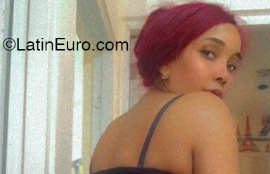 Date this foxy Dominican Republic girl Yaji from Santo Domingo DO53322
