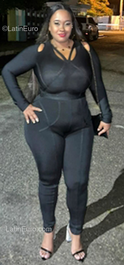 Date this athletic Dominican Republic girl Annedy from Punta Cana DO53636