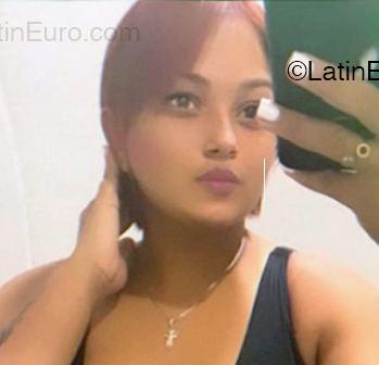 Date this happy Dominican Republic girl Nurys from Santiago DO53867