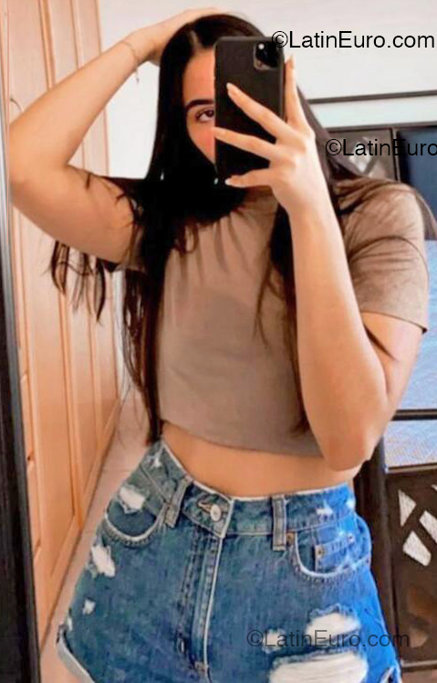 Date this fun Colombia girl Camila from Medellin CO33186