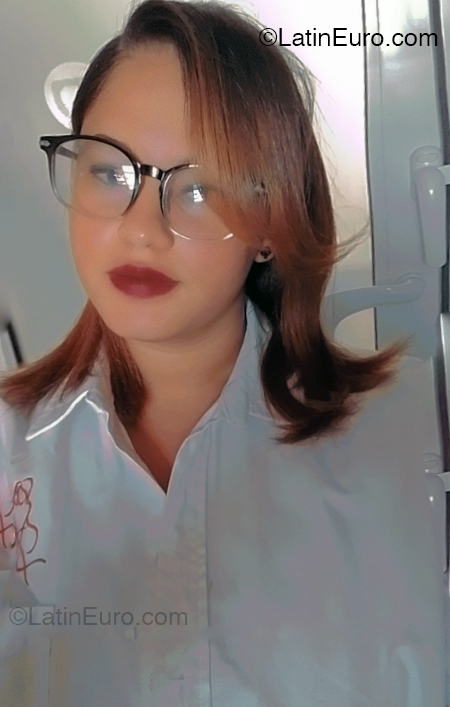 Date this passionate Dominican Republic girl Gabriela from Santiago DO54027