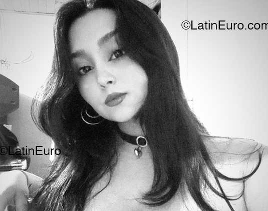 Date this stunning Argentina girl Jenni from Buenos Aires AR981