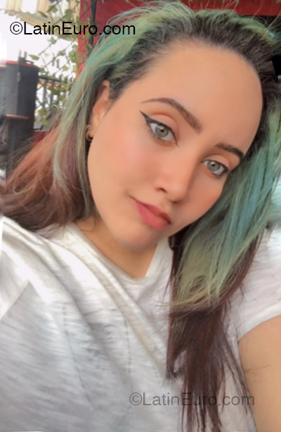 Date this sensual Dominican Republic girl Perla from Santo Domingo DO54101