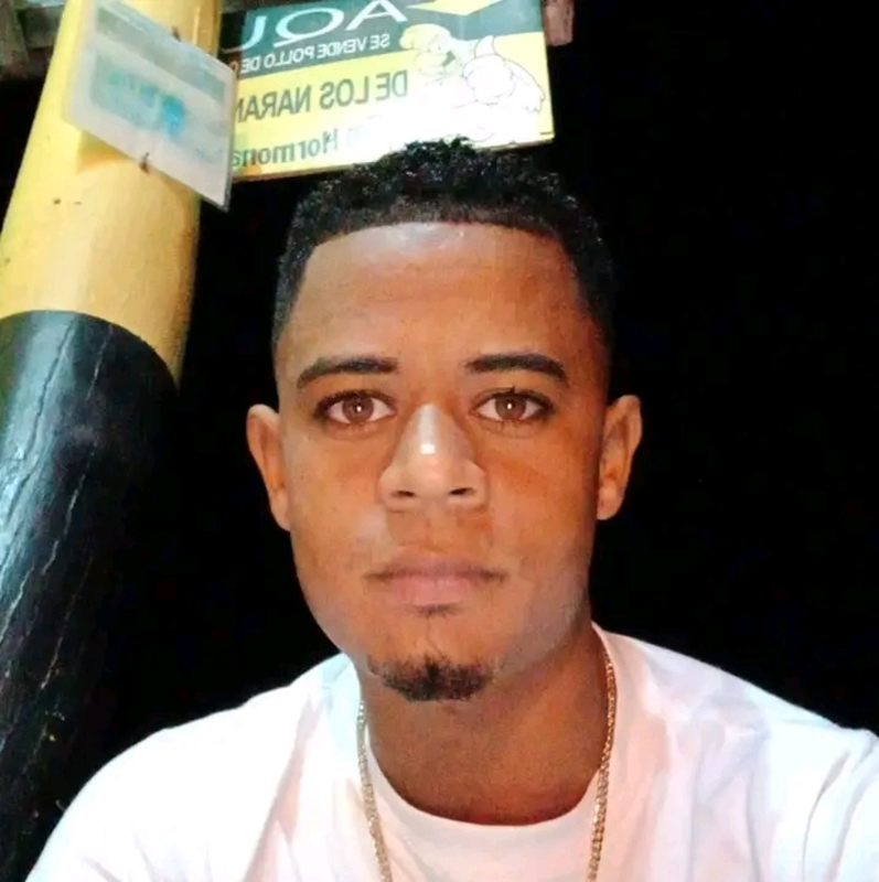 Date this pretty Dominican Republic man Rony from Santiago DO54183