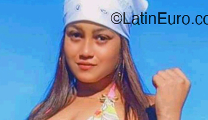 Date this attractive Venezuela girl Keily from Caracas VE5133