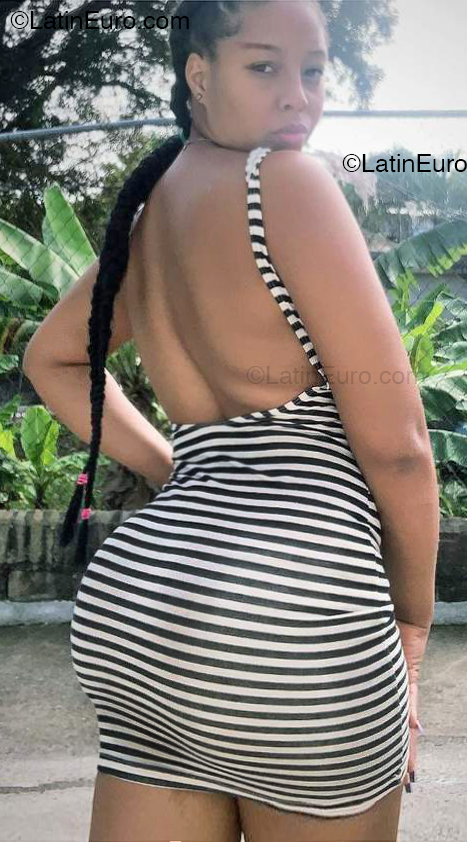 Date this good-looking Dominican Republic girl Alejandra from Santiago DO54404