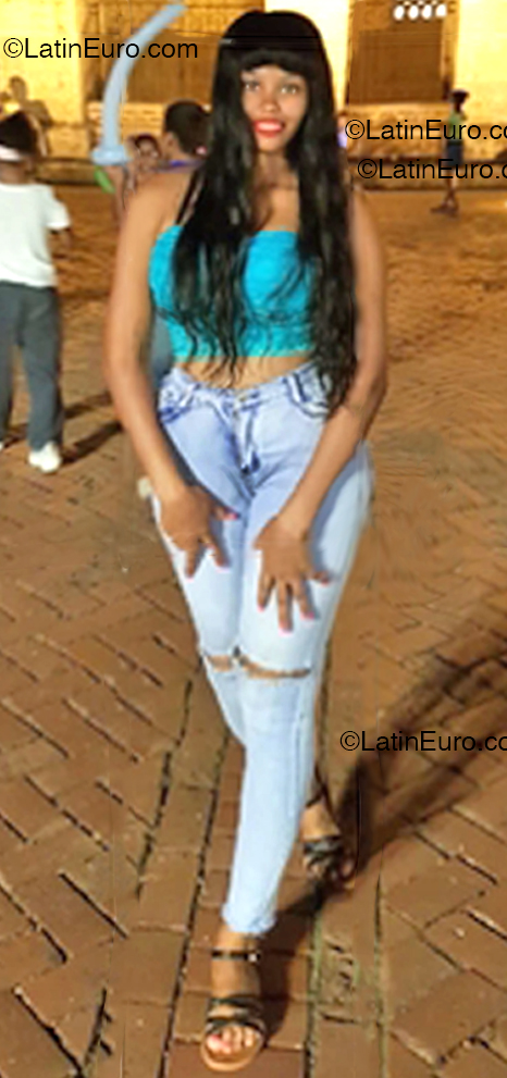Date this funny Dominican Republic girl Amaya from Santo Domingo DO54450