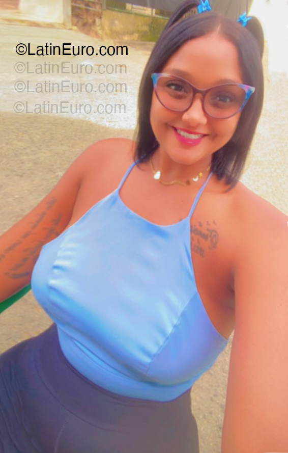 Date this georgeous Dominican Republic girl Indi from Puerto Plata DO54940