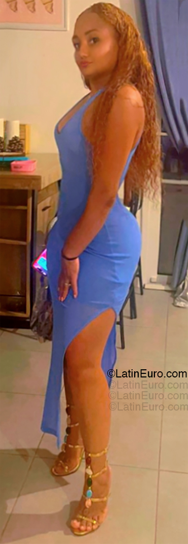 Date this pretty France girl Tittu from Toulouse FR386